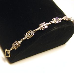 Stunning 8" Sterling Silver Bracelet Z119